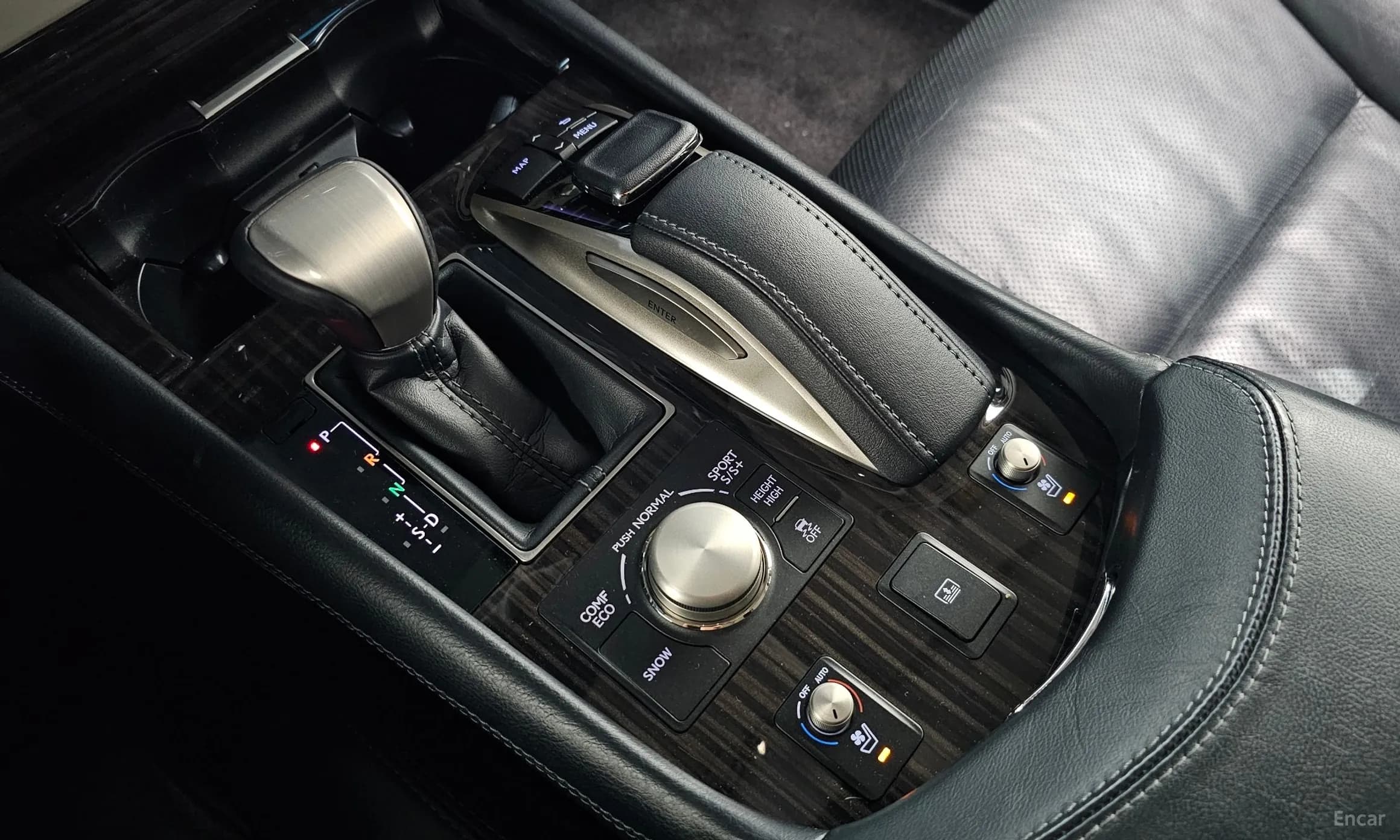 LS460
