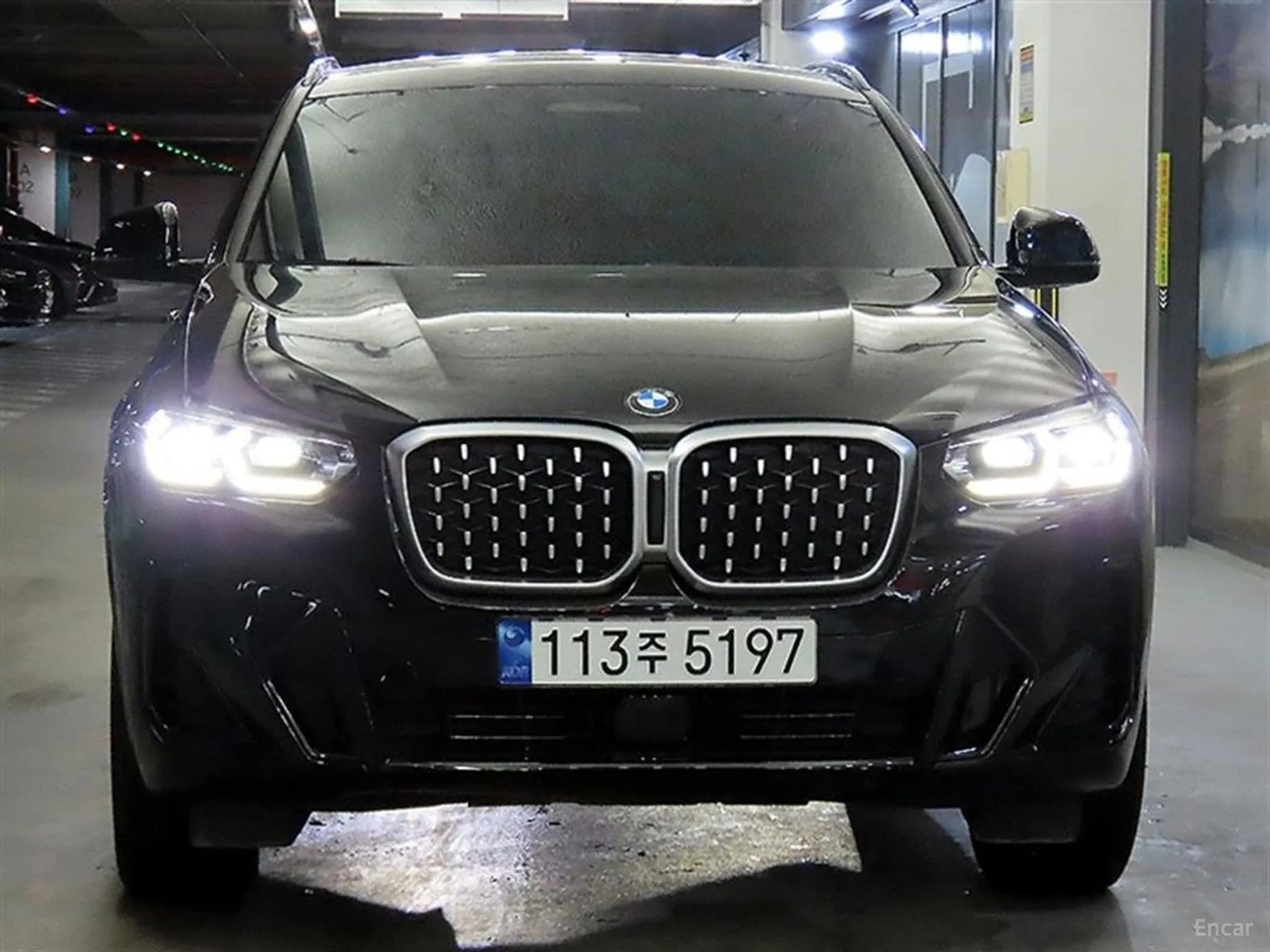 X4 (G02)
