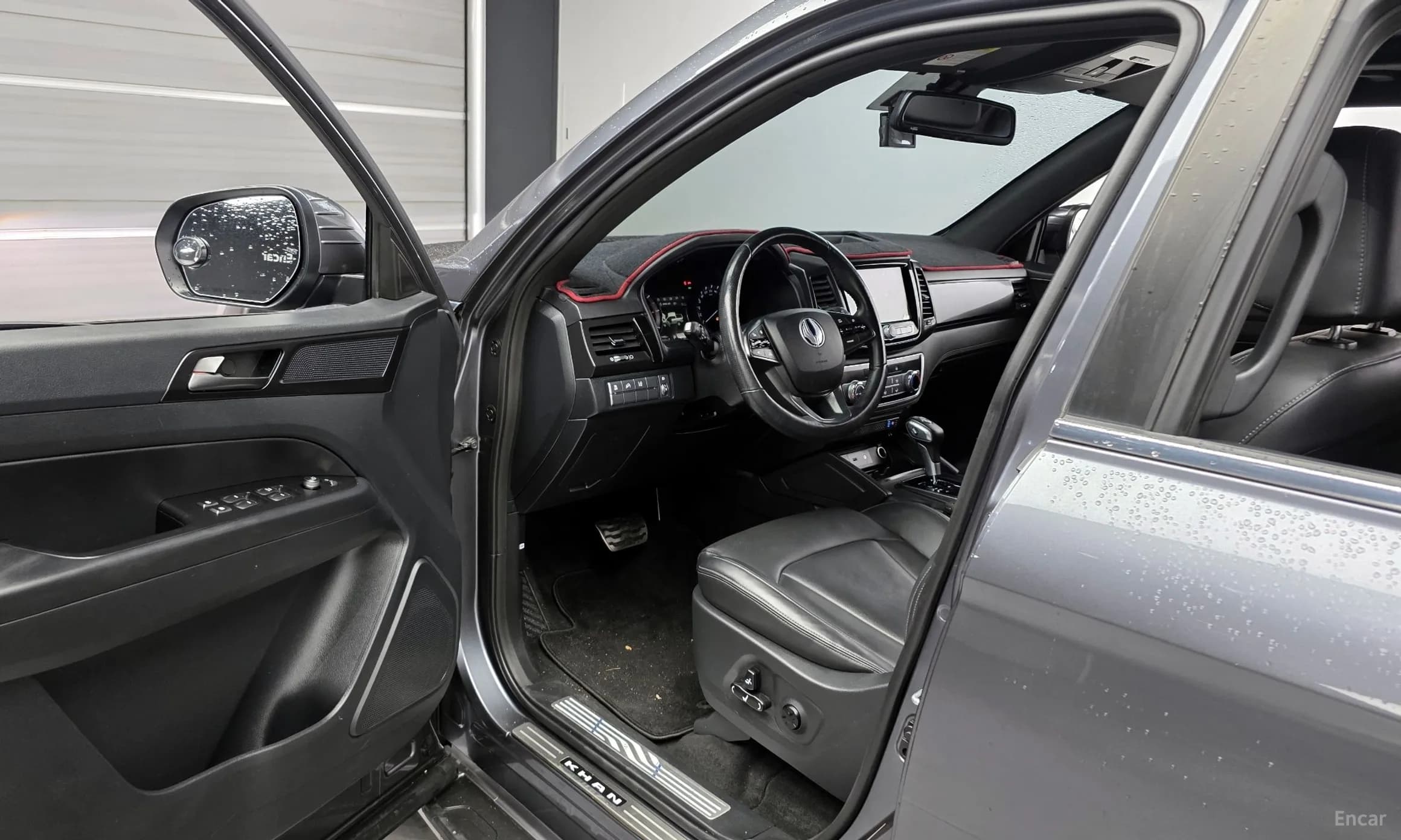Rexton Sports Khan