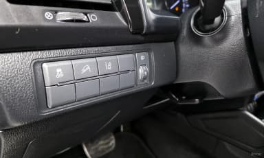Rexton Sports Khan