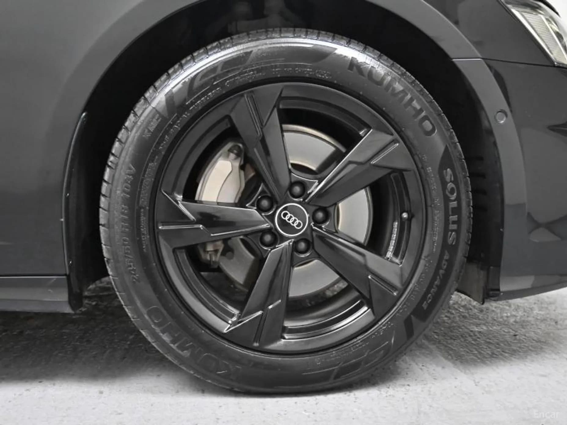 A6 (C8)