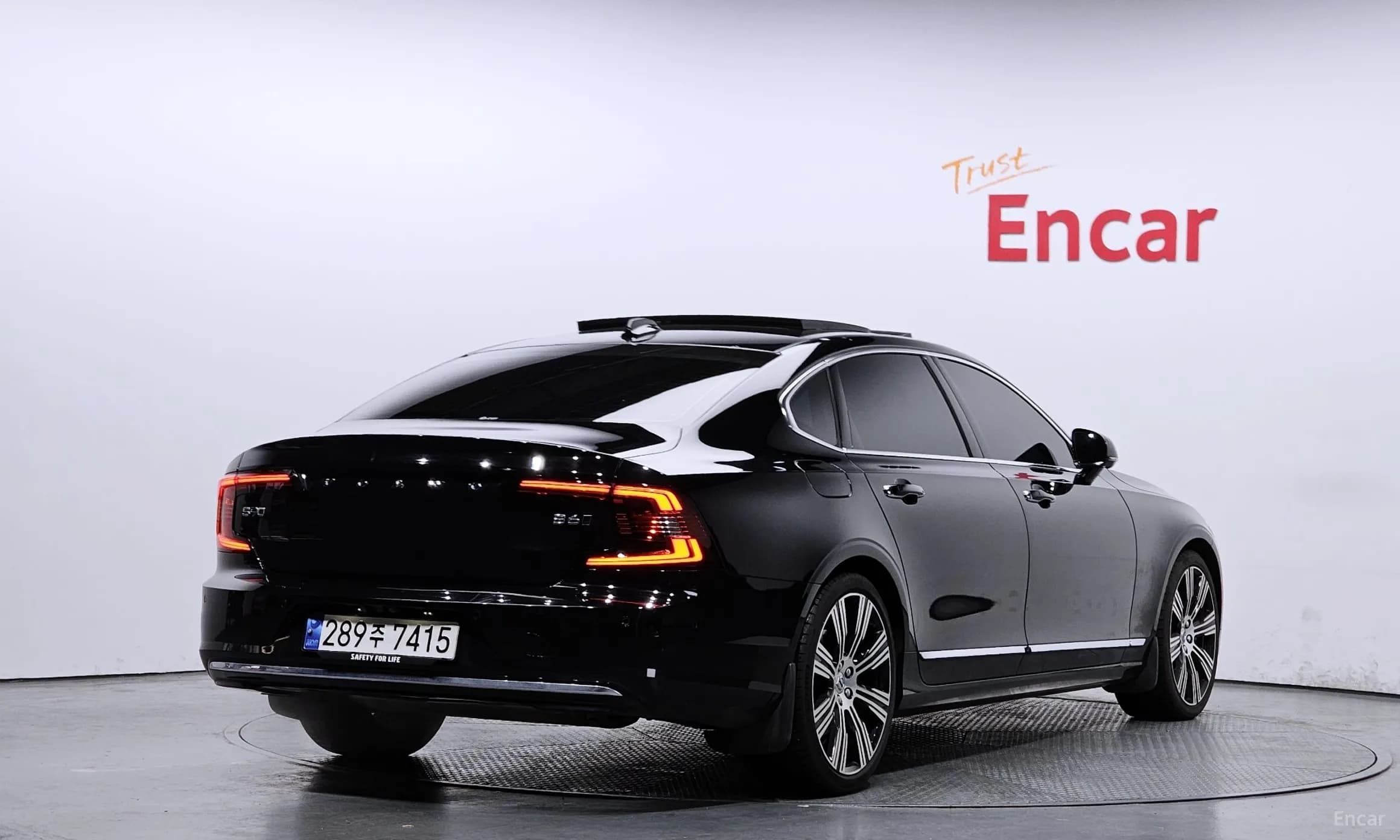 S90