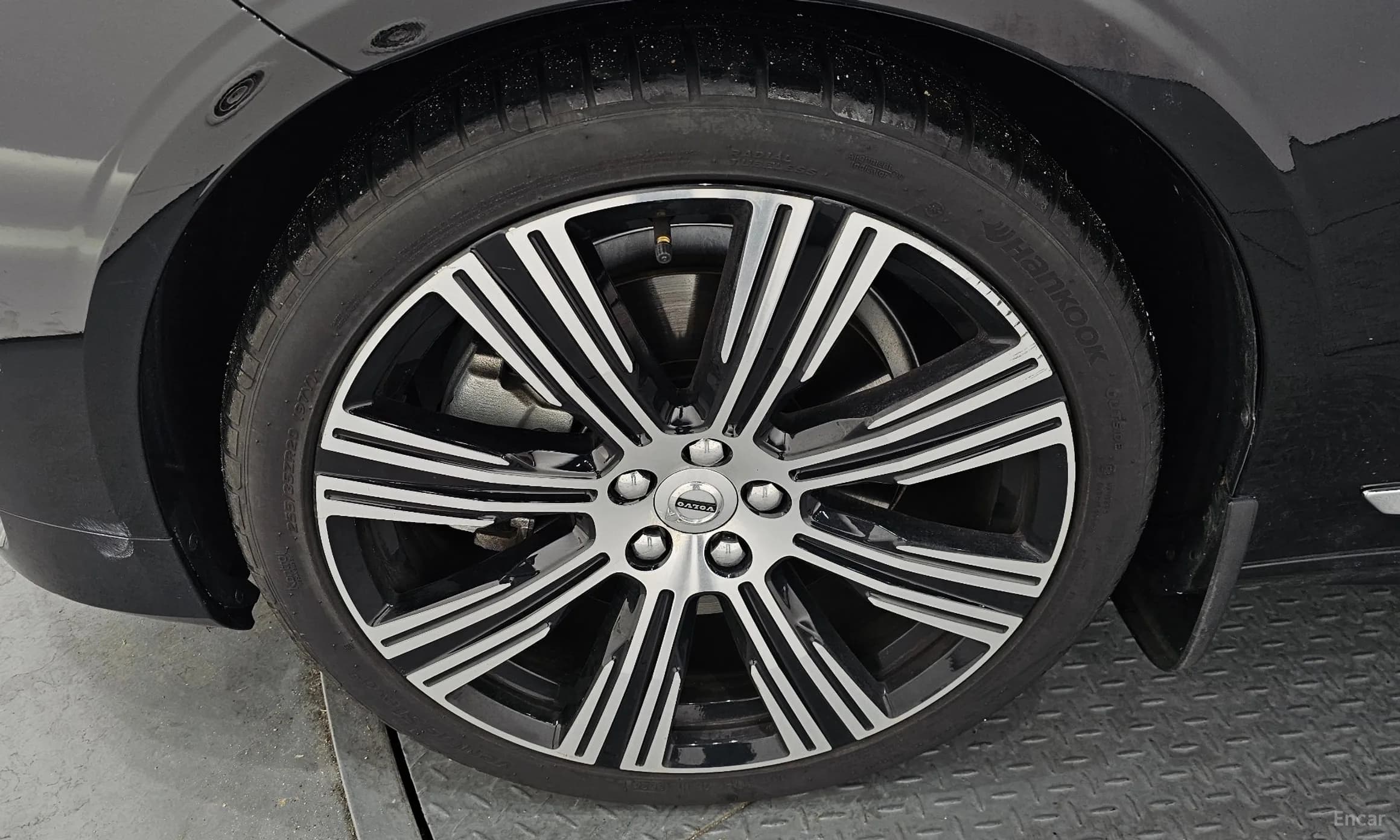 S90