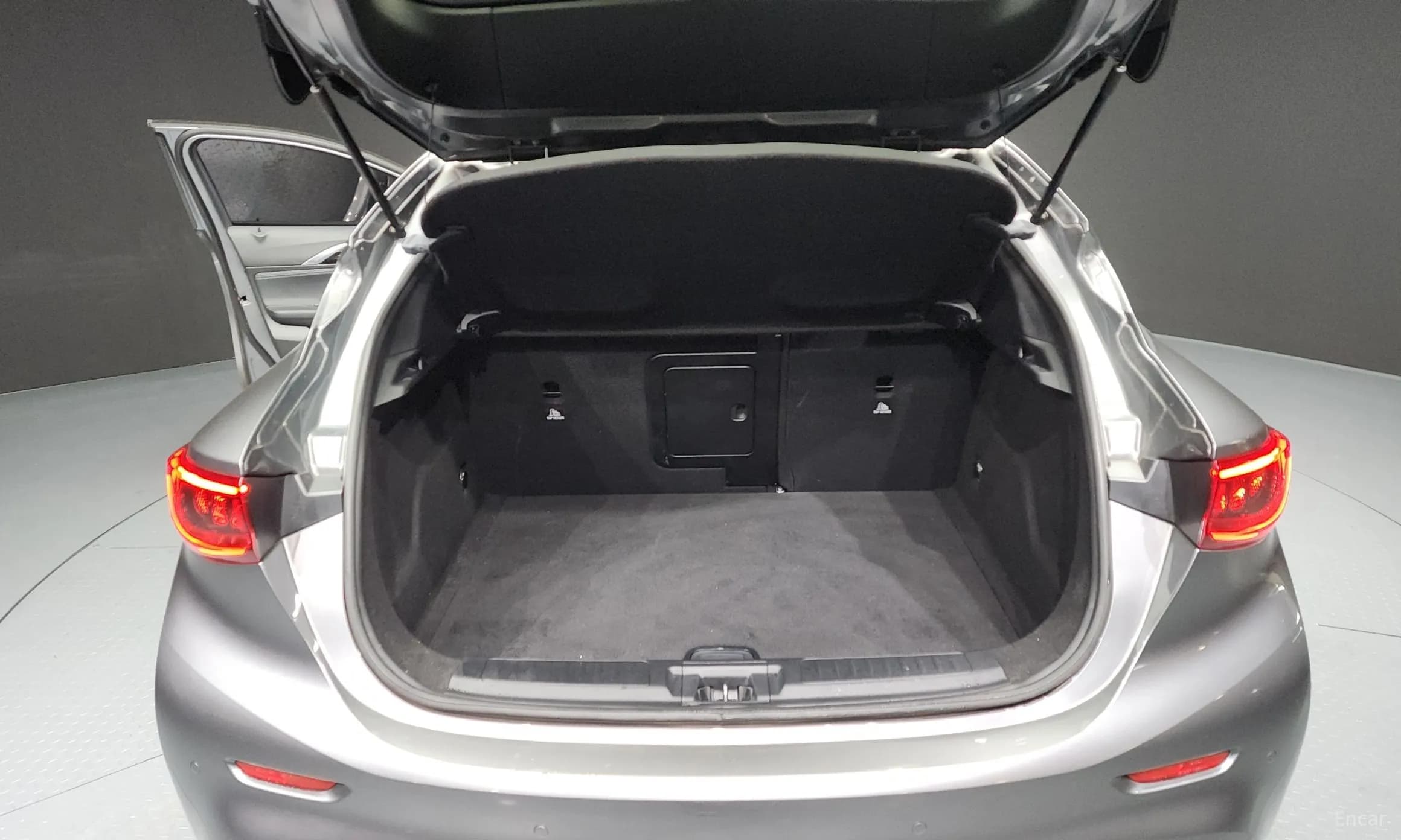 Q30