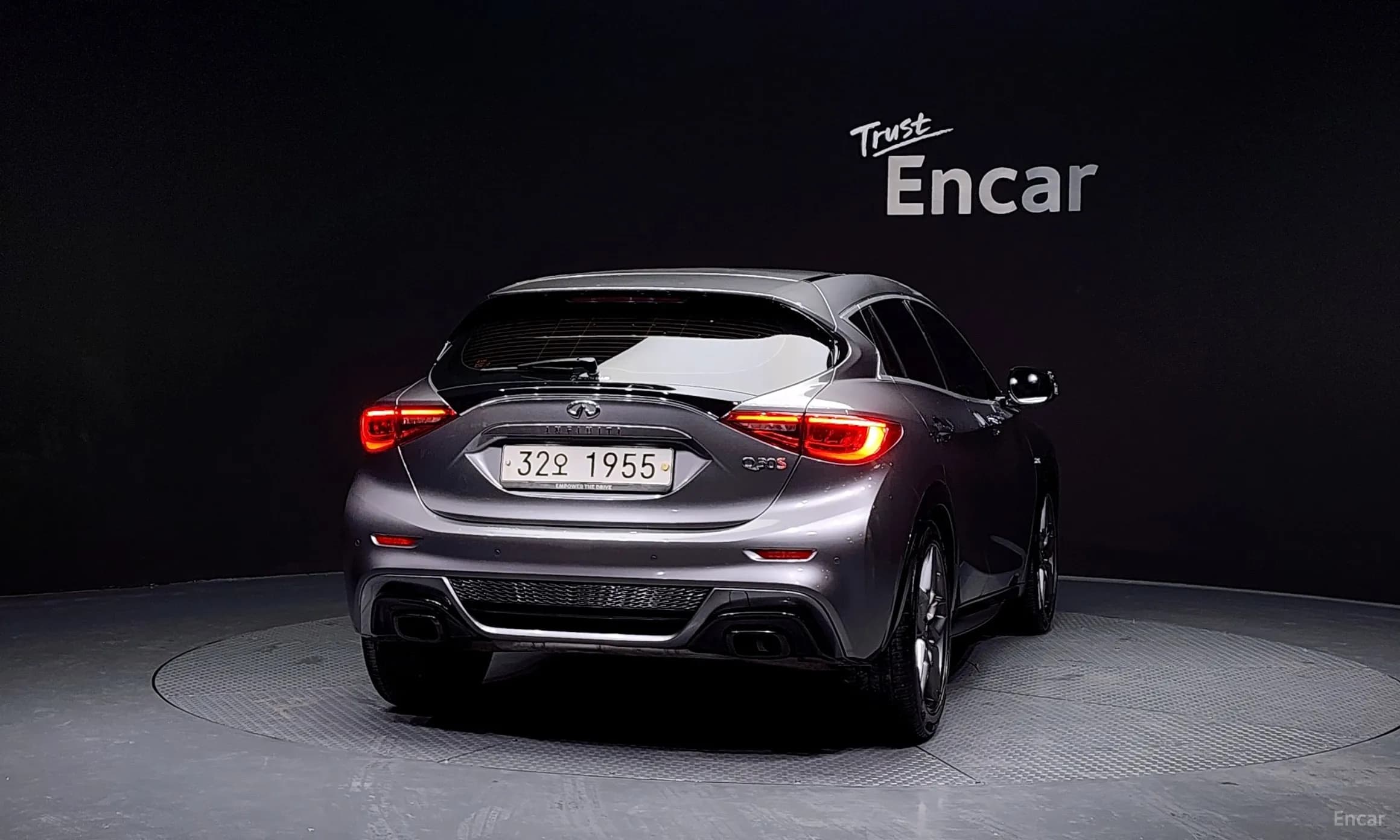 Q30