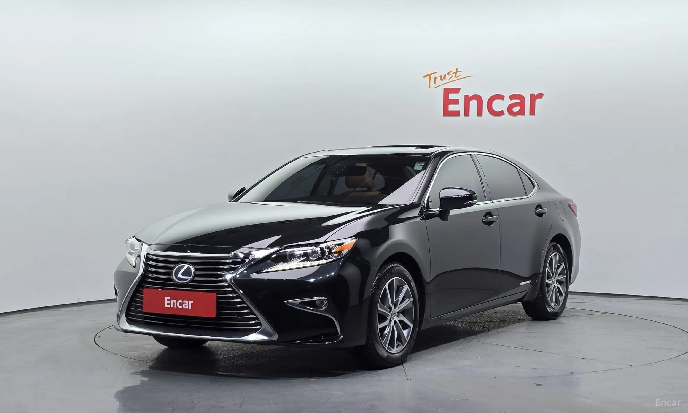 New ES300h