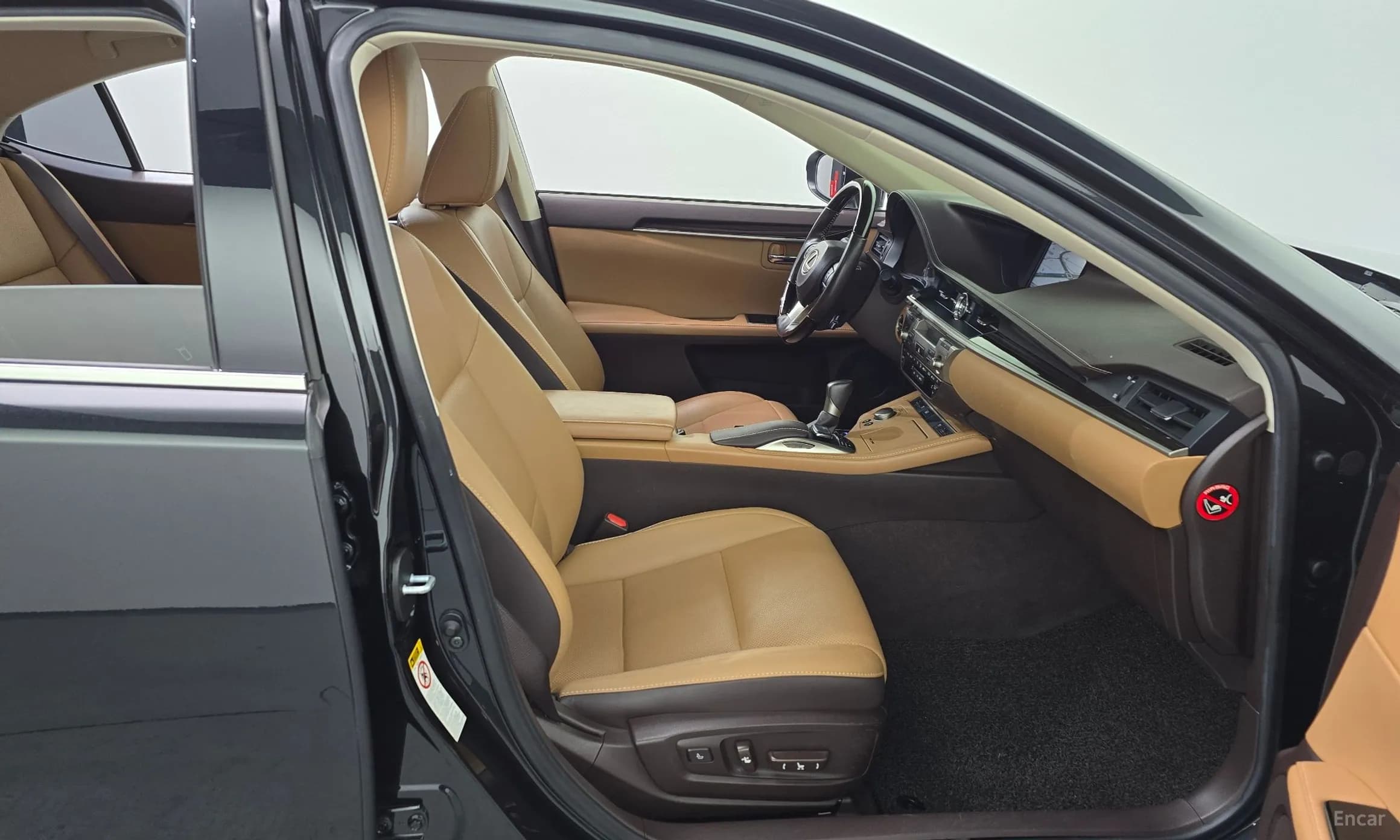 New ES300h