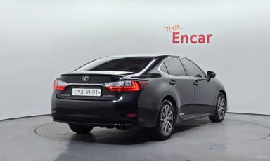 New ES300h