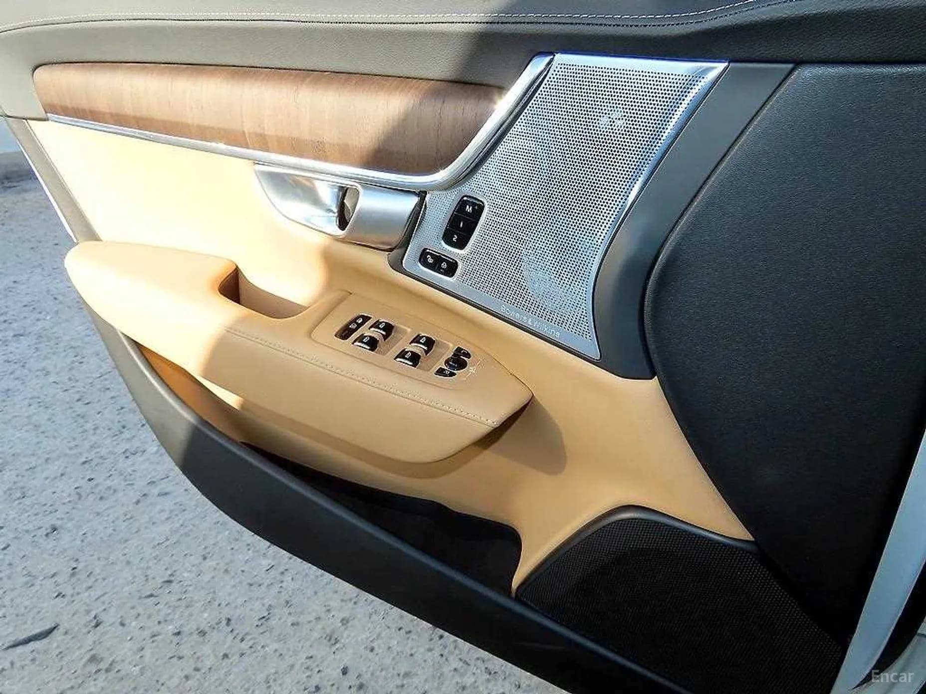 S90