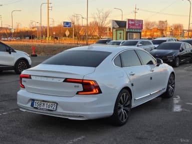 S90