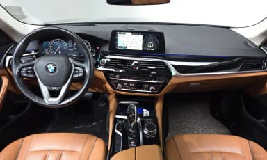 5 Series (G30)