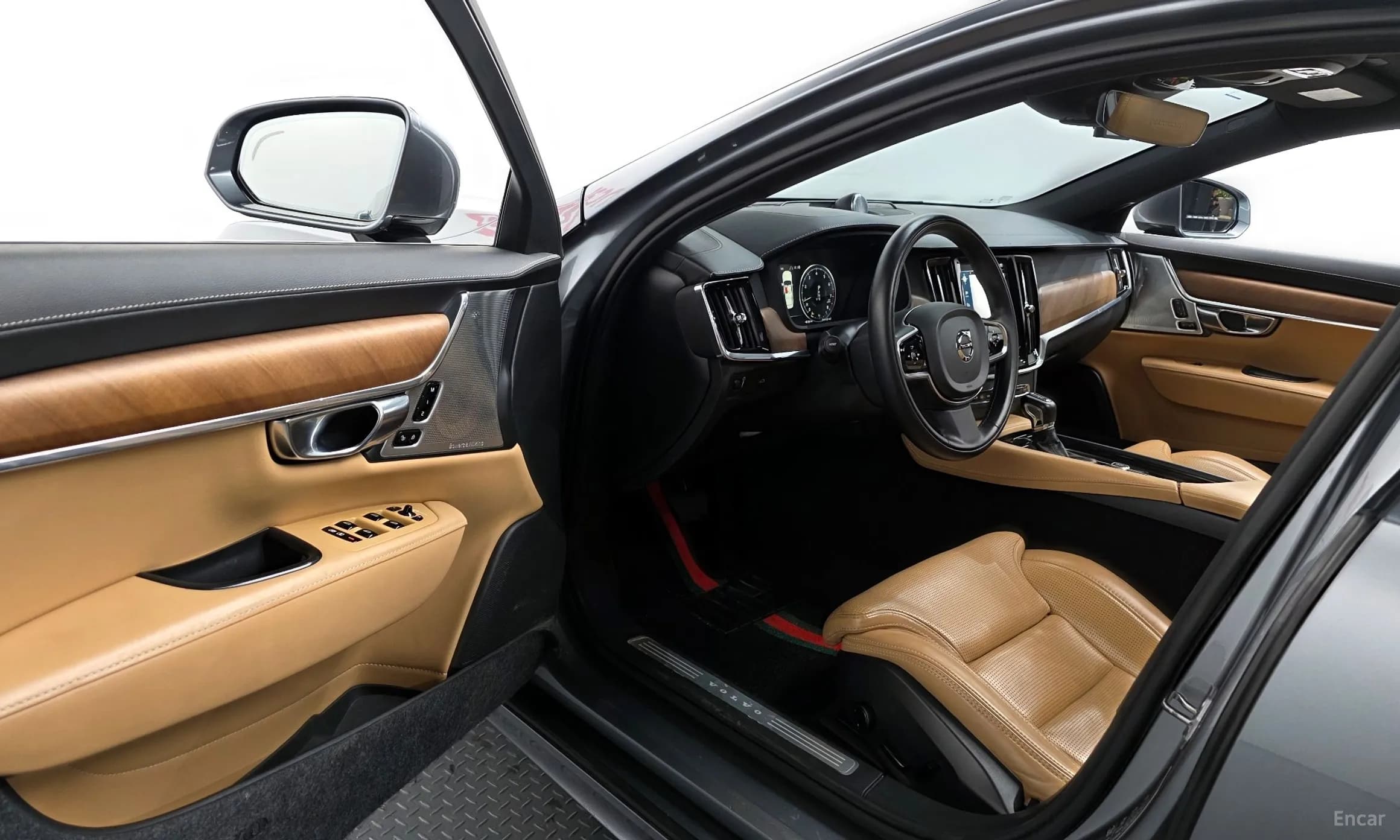 S90