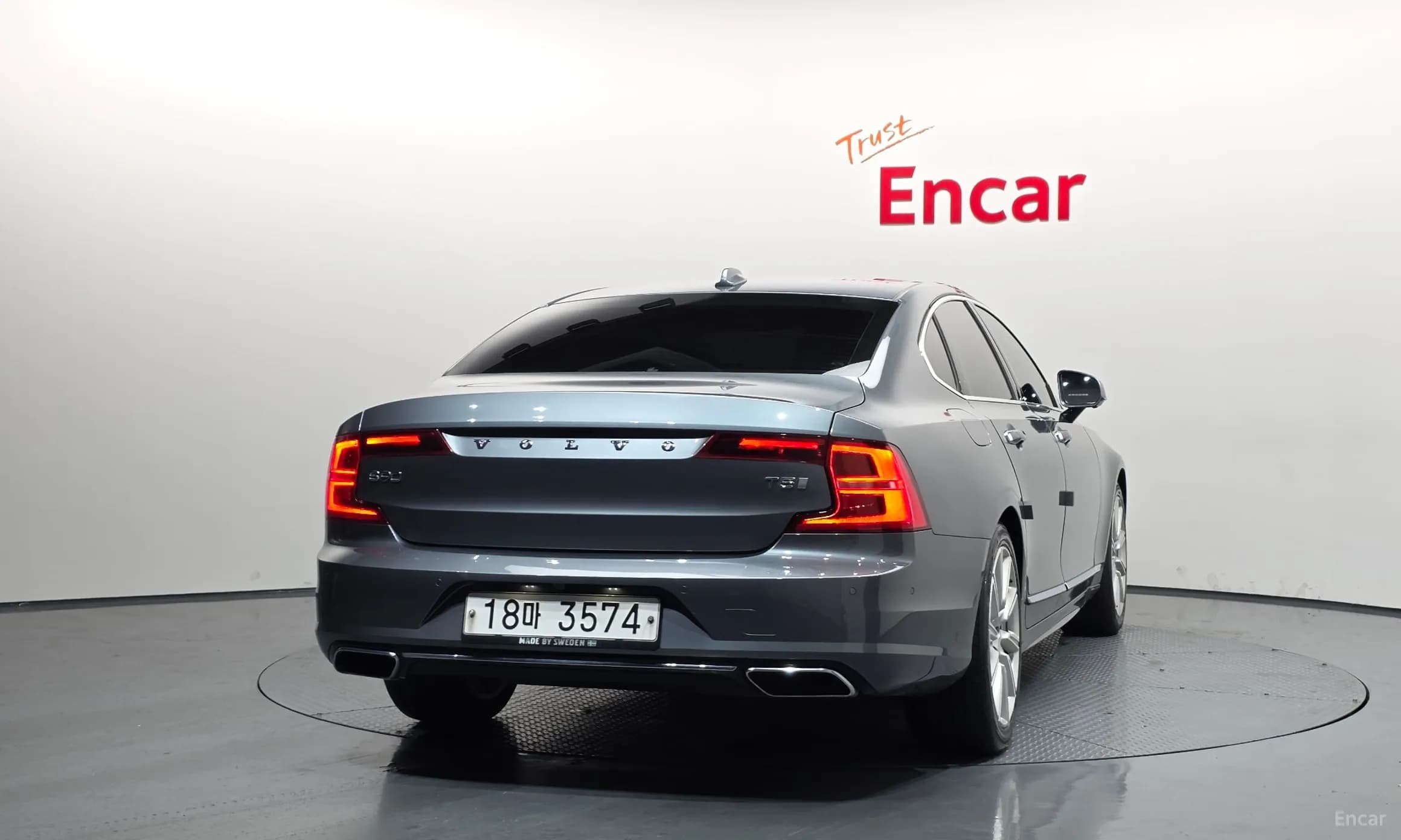 S90
