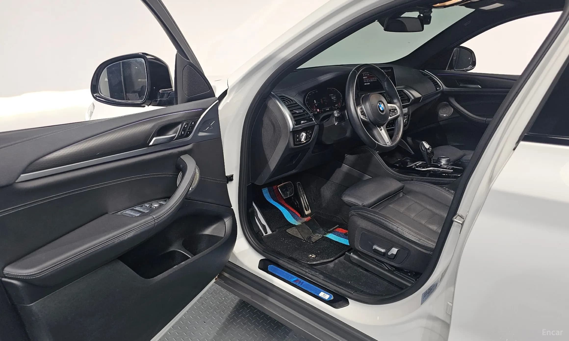 X4 (G02)