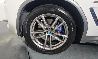X4 (G02)