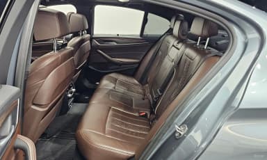 5 Series (G30)
