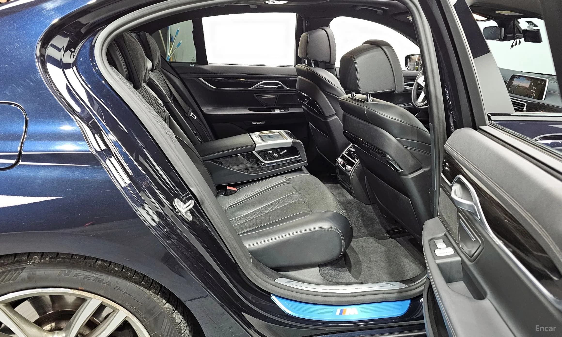 7 Series (G11)