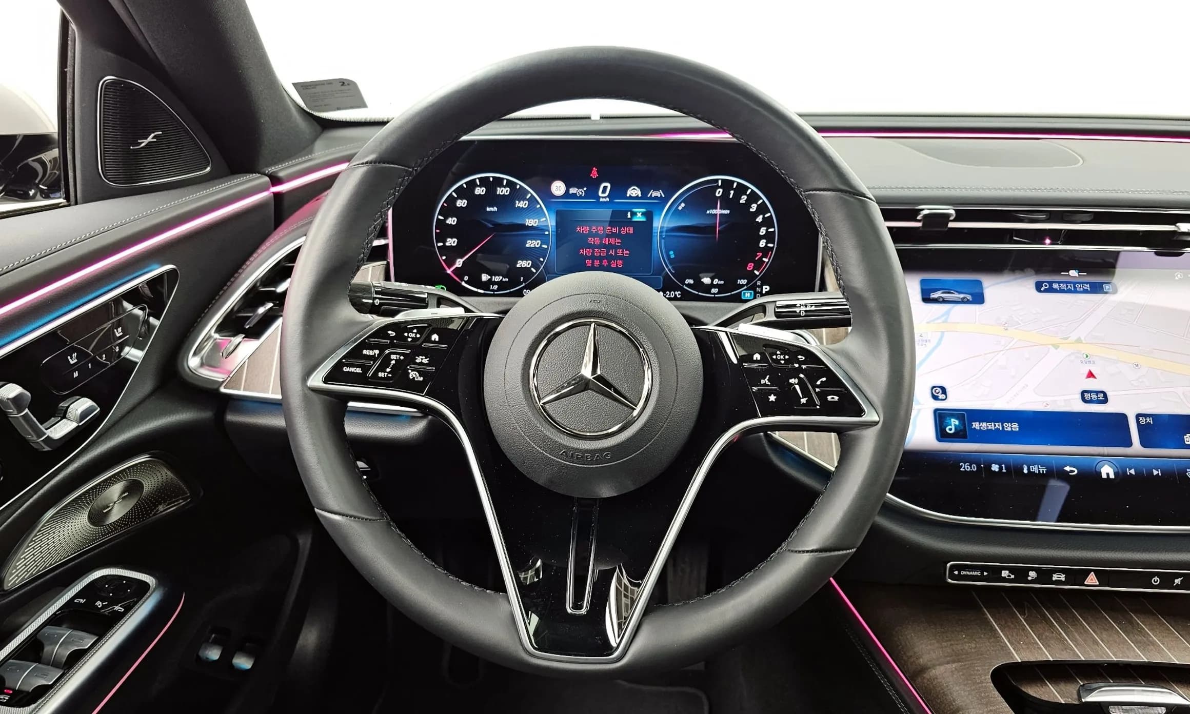 E-Class W214
