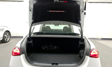 E-Class W214
