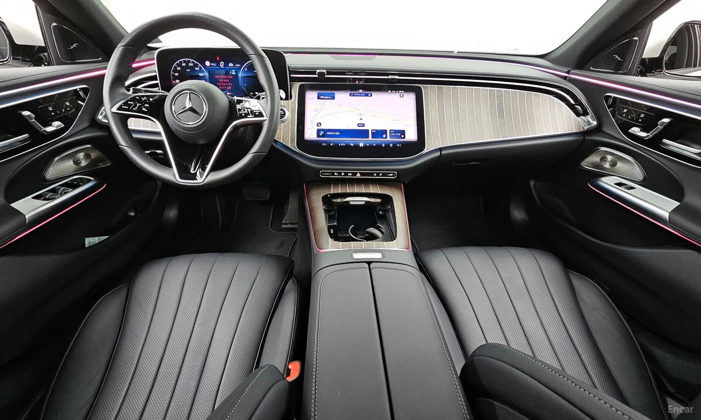 E-Class W214