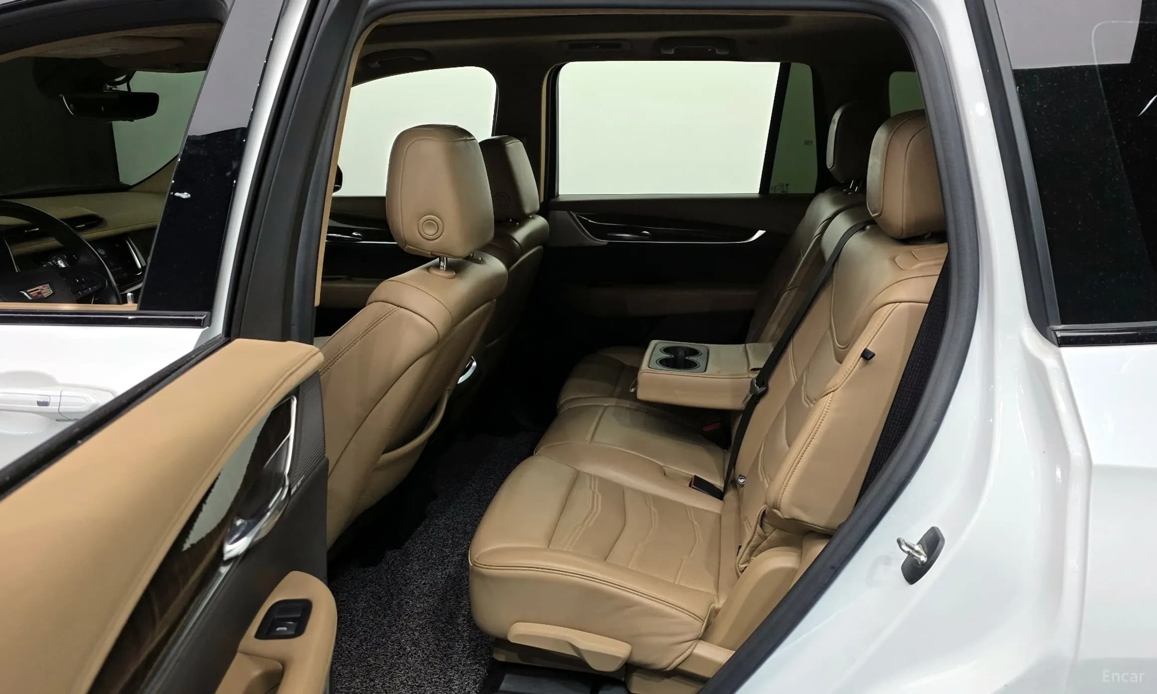 XT6