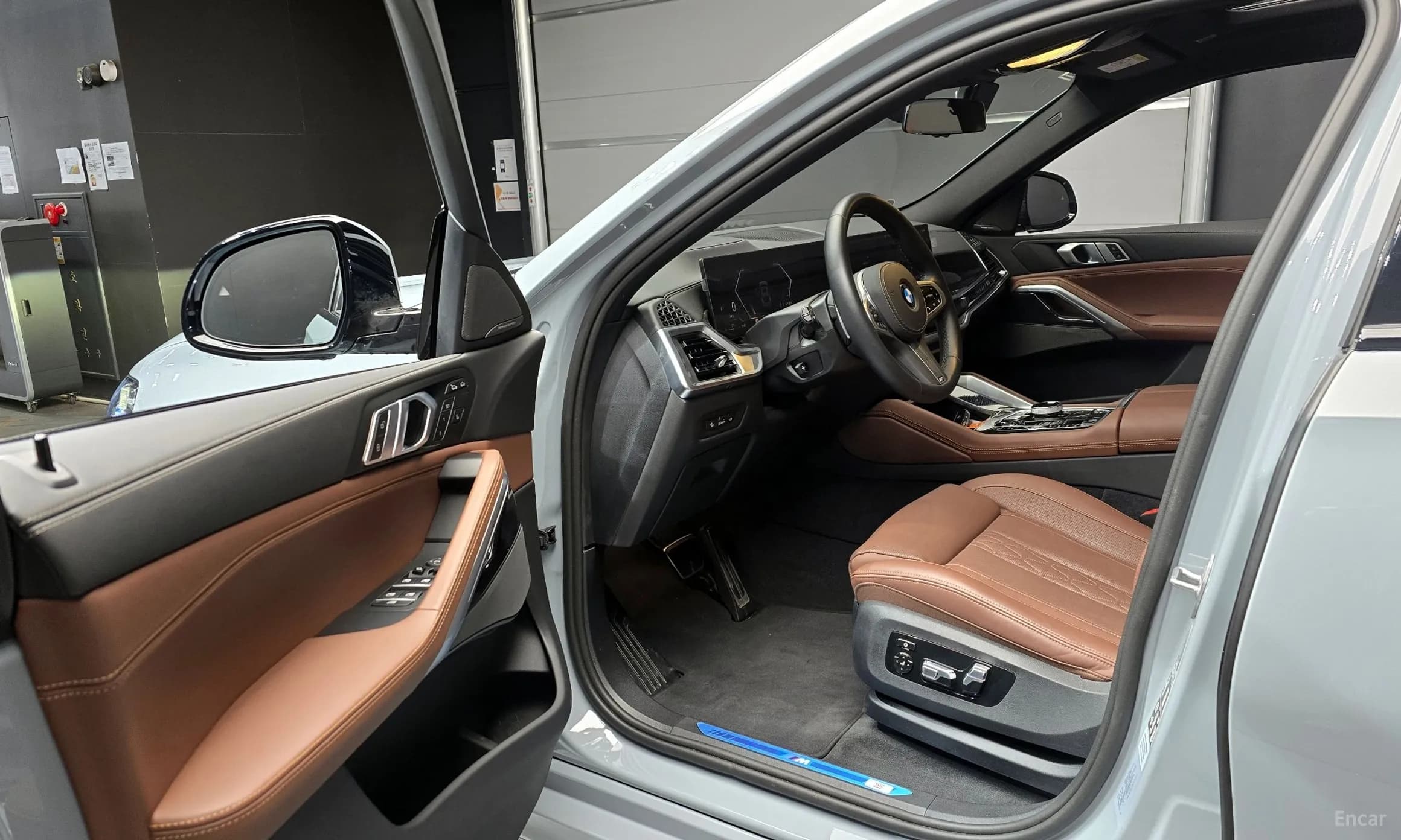 X6 (G06)
