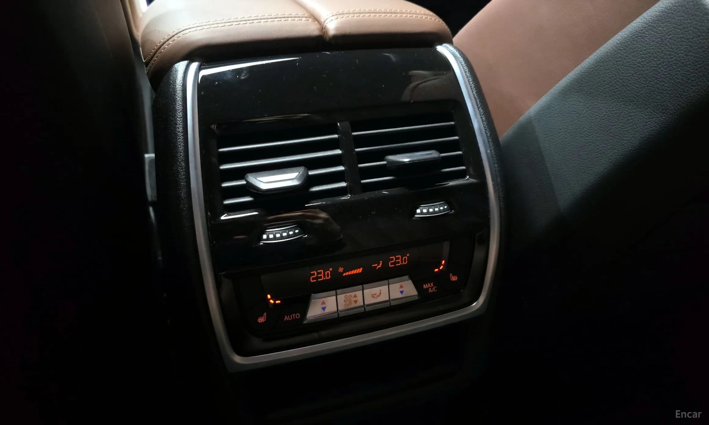 X6 (G06)