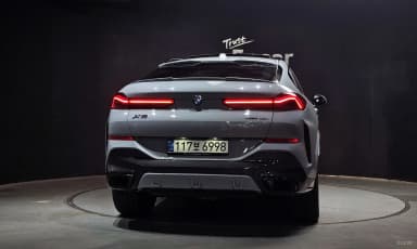 X6 (G06)