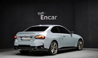 2 Series (G42)