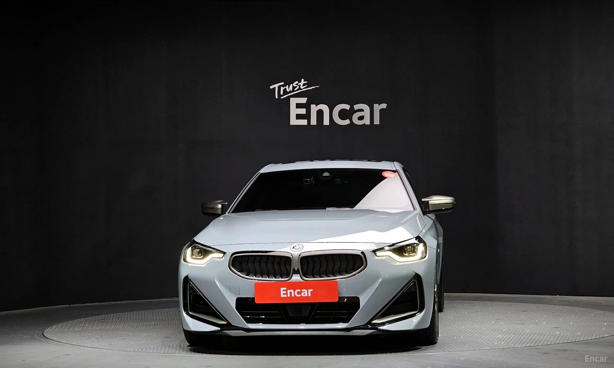 2 Series (G42)
