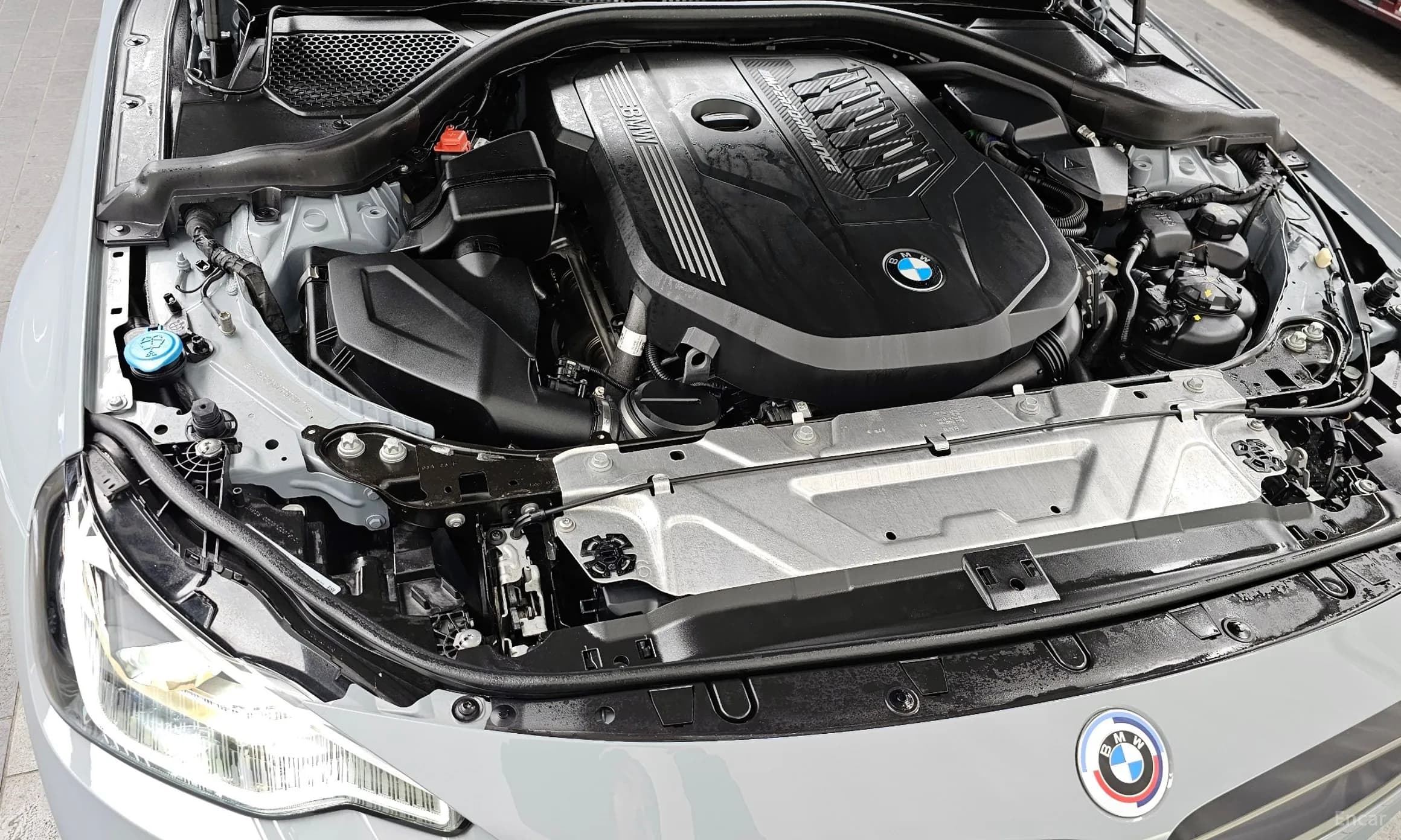 2 Series (G42)