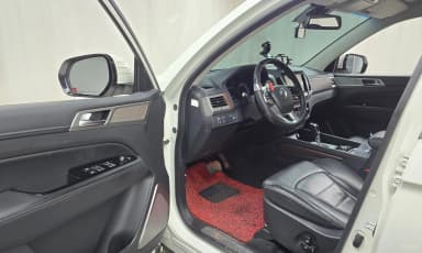 G4 Rexton
