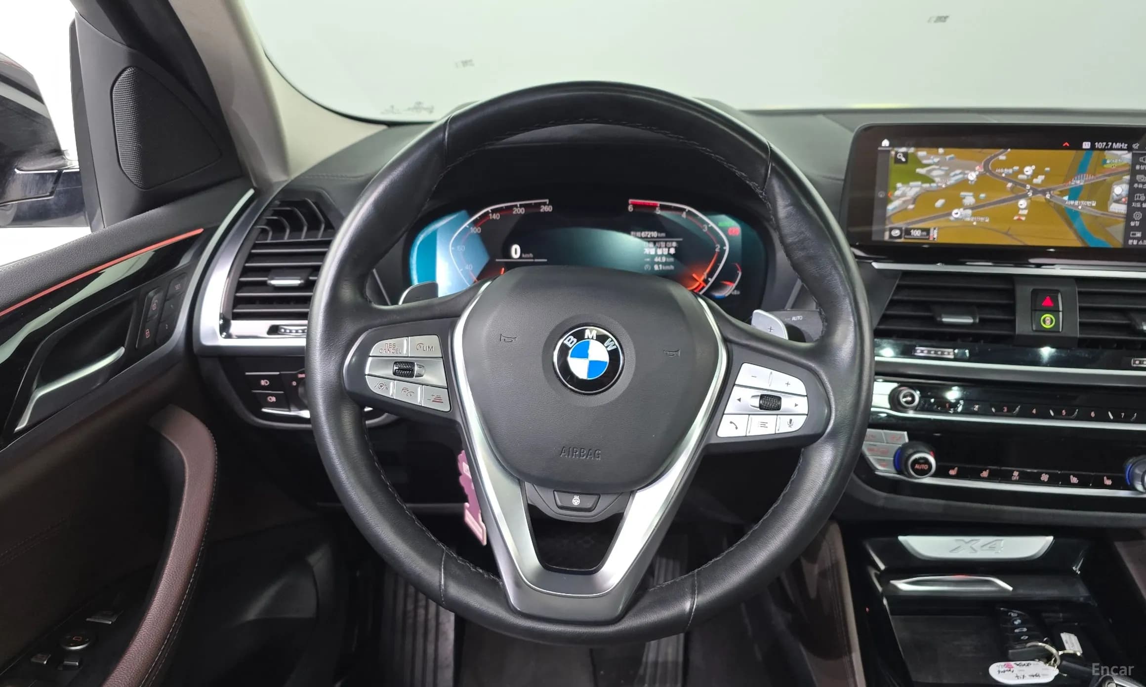 X4 (G02)