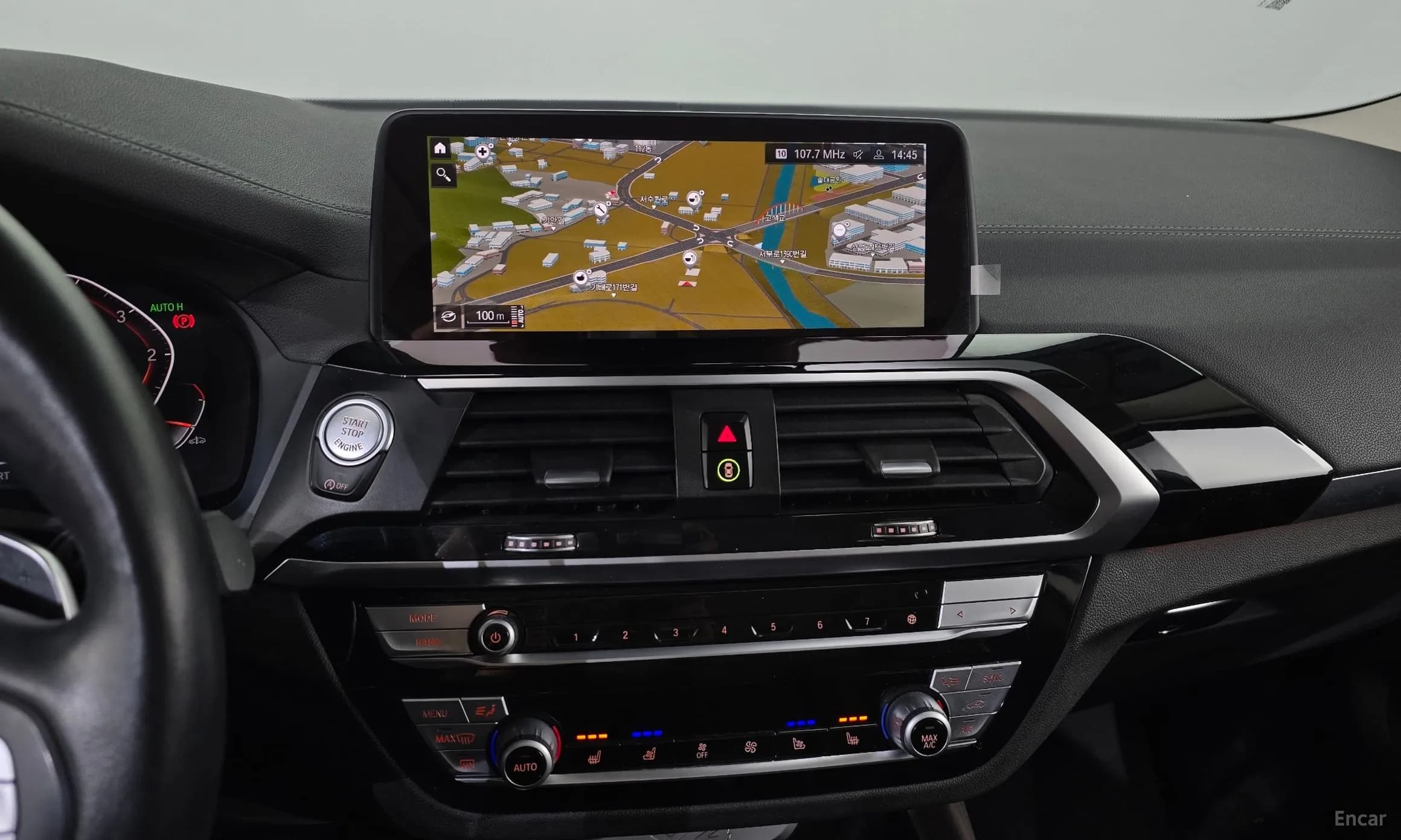 X4 (G02)