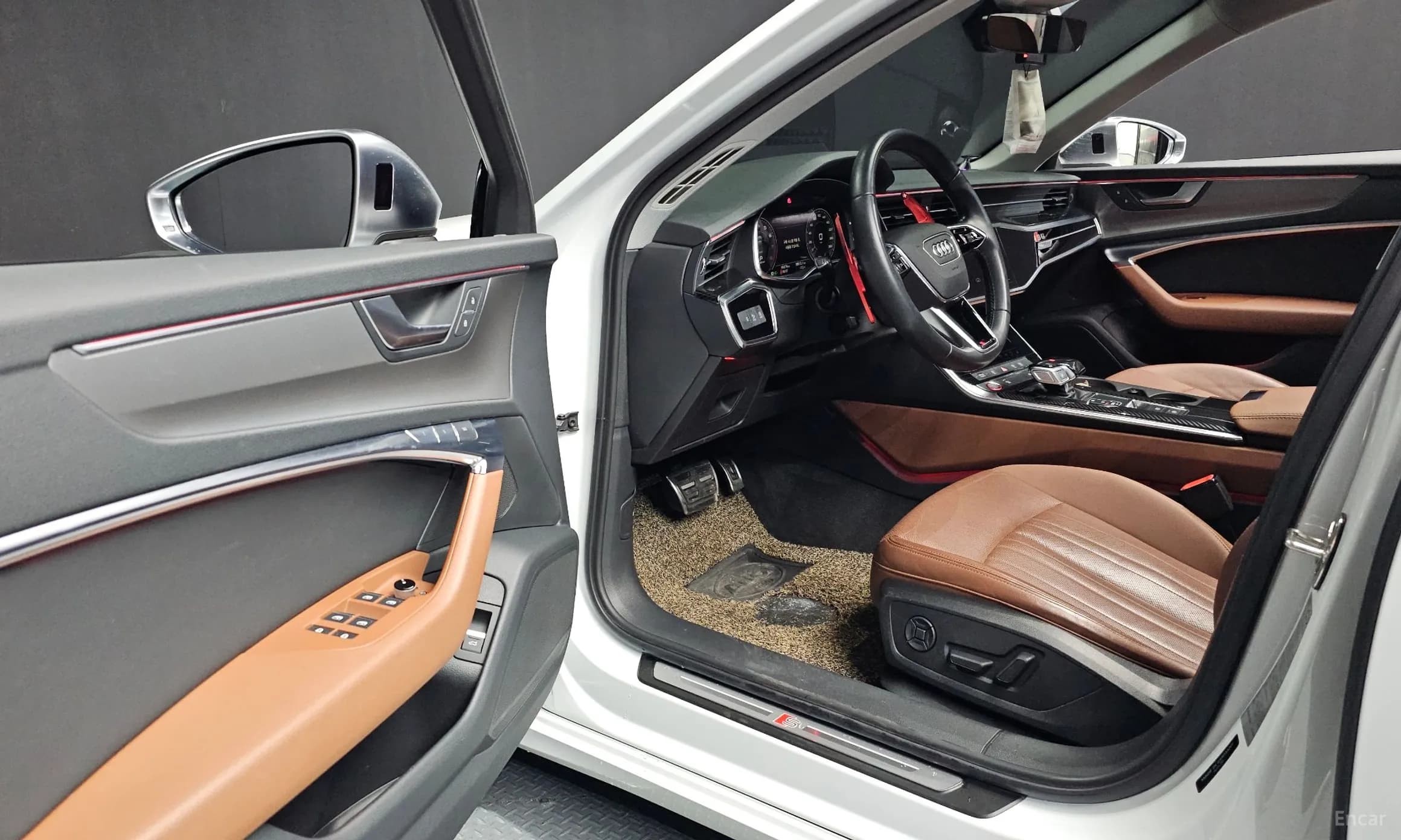 A6 (C8)