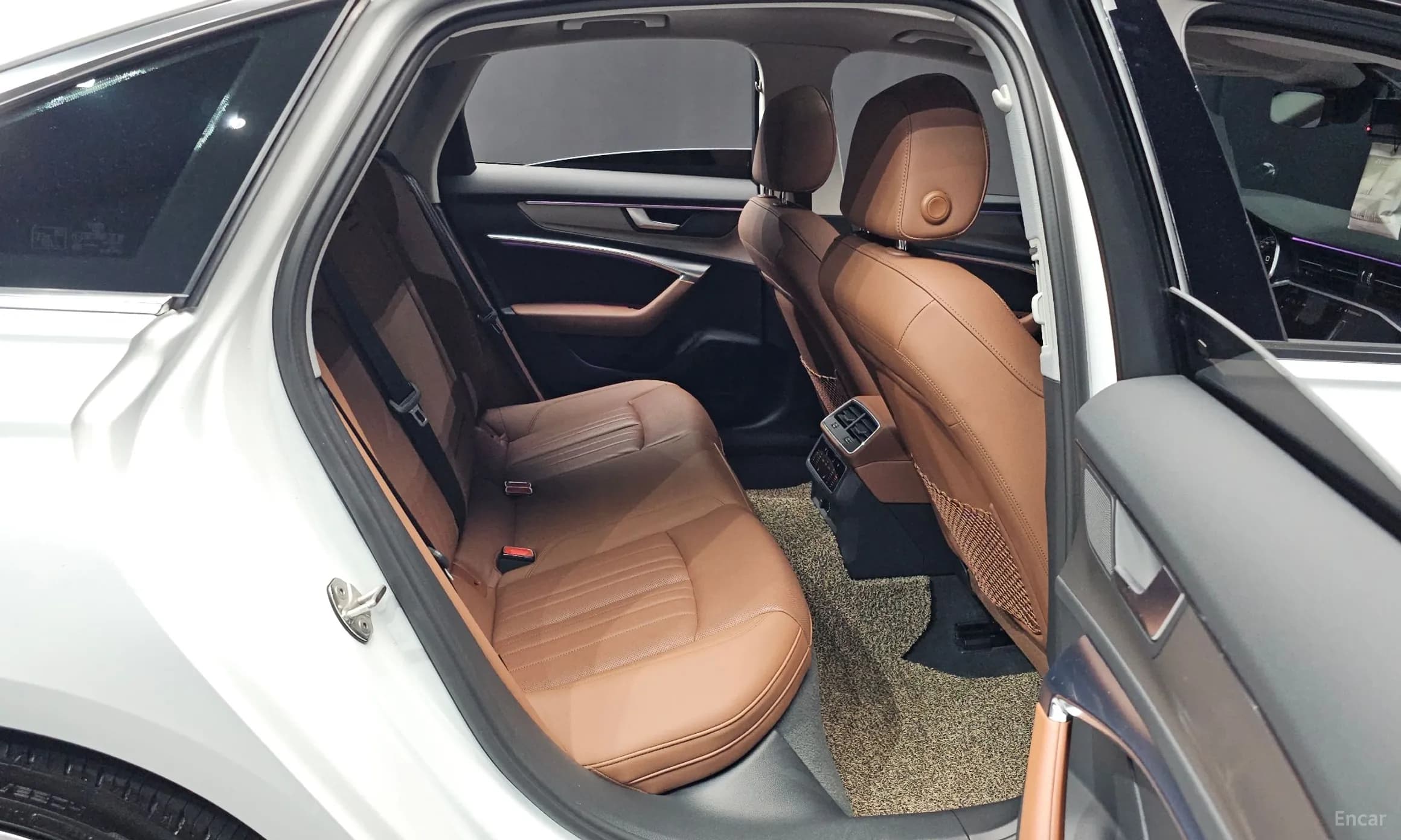 A6 (C8)