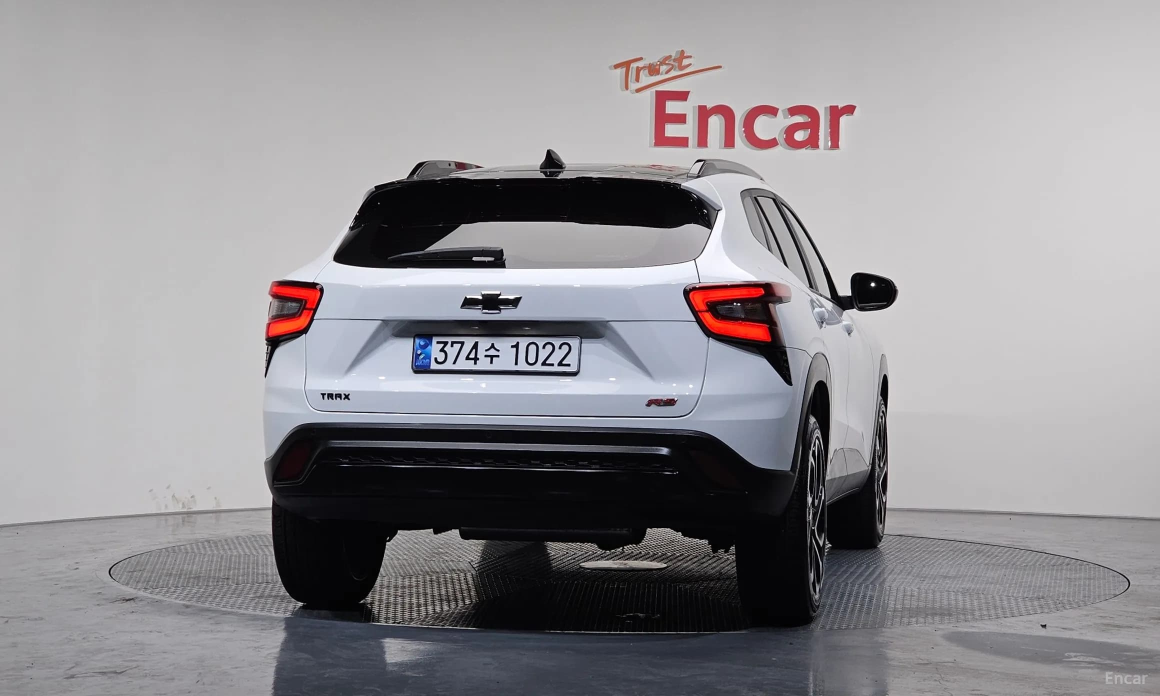 Trax Crossover