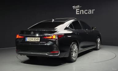 ES300h 7th Generation