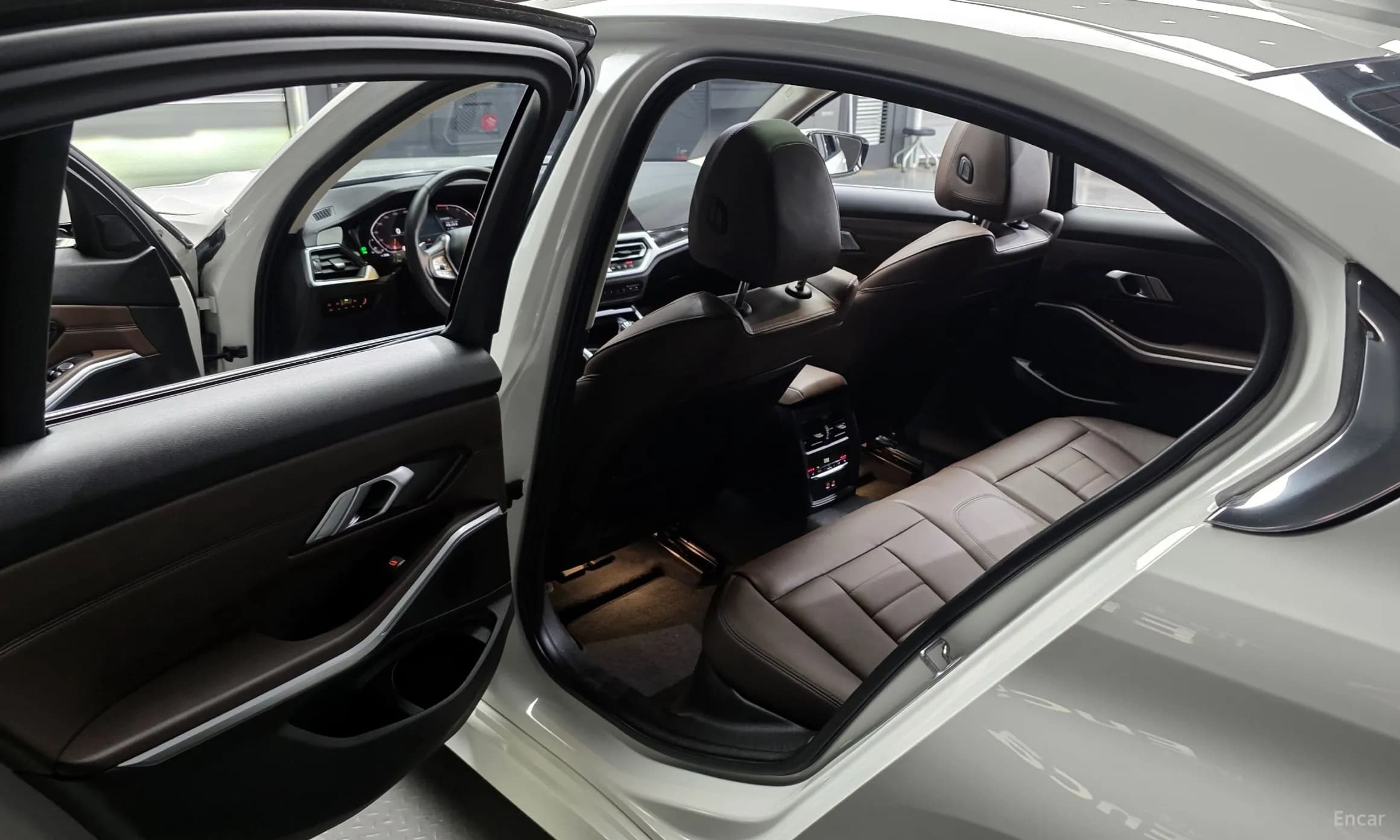 3 Series (G20)
