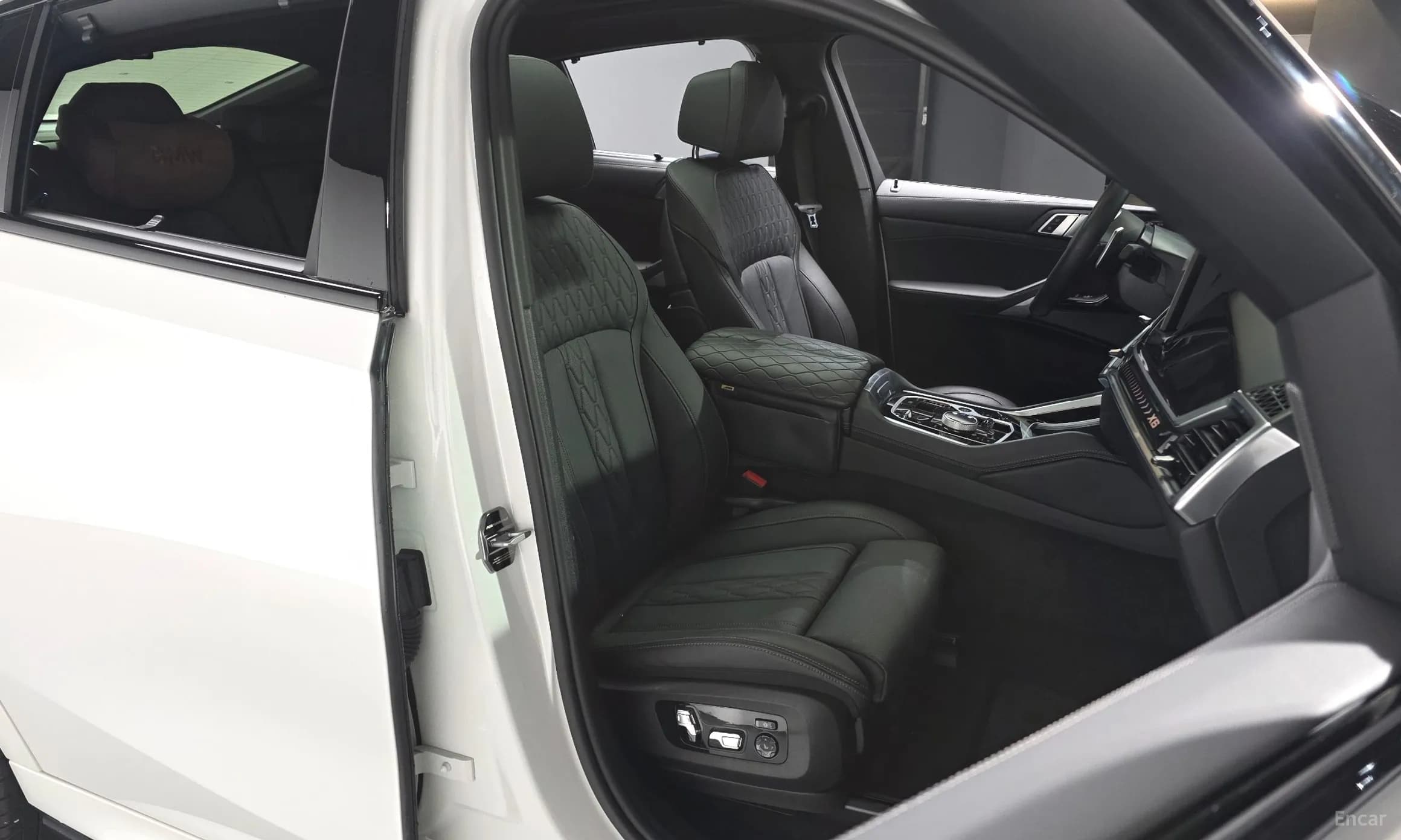 X6 (G06)
