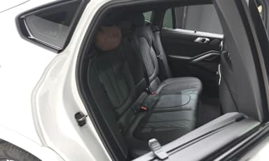 X6 (G06)