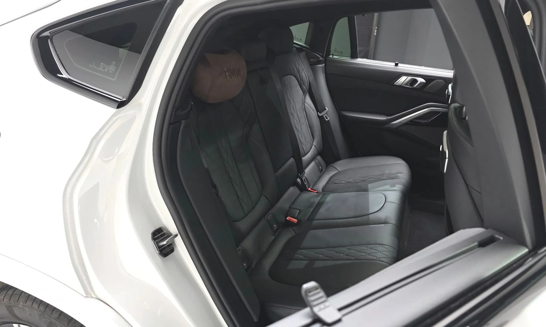 X6 (G06)