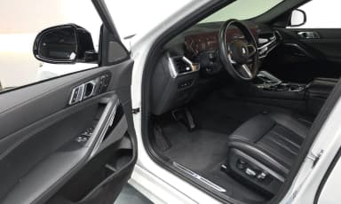 X6 (G06)