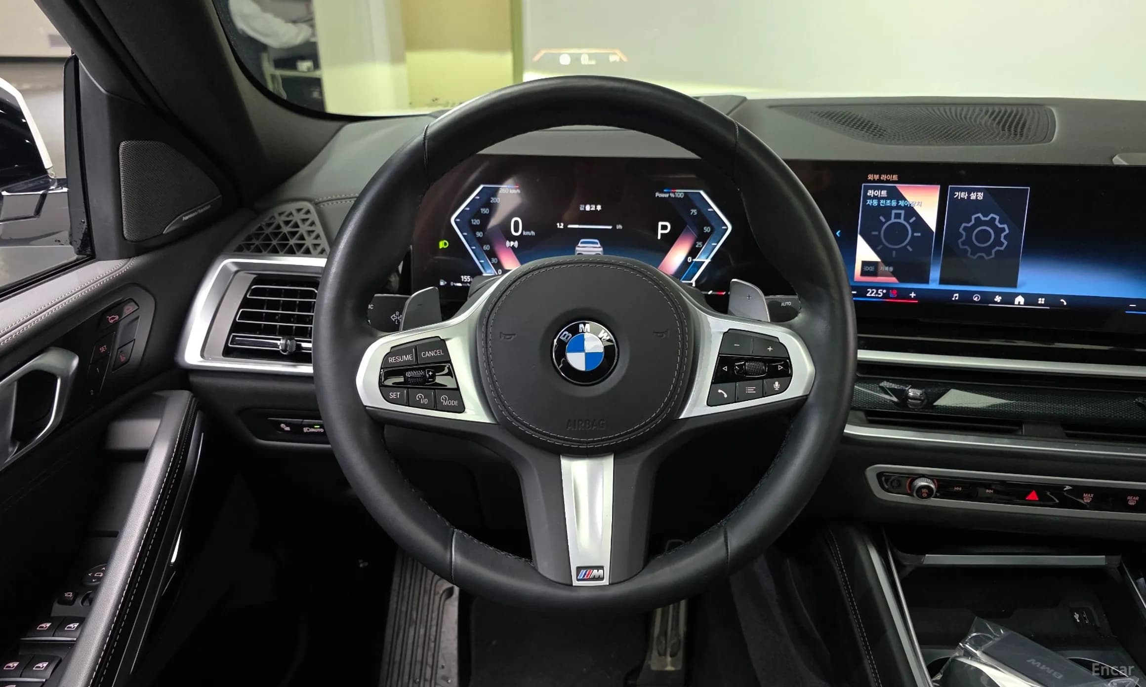 X6 (G06)