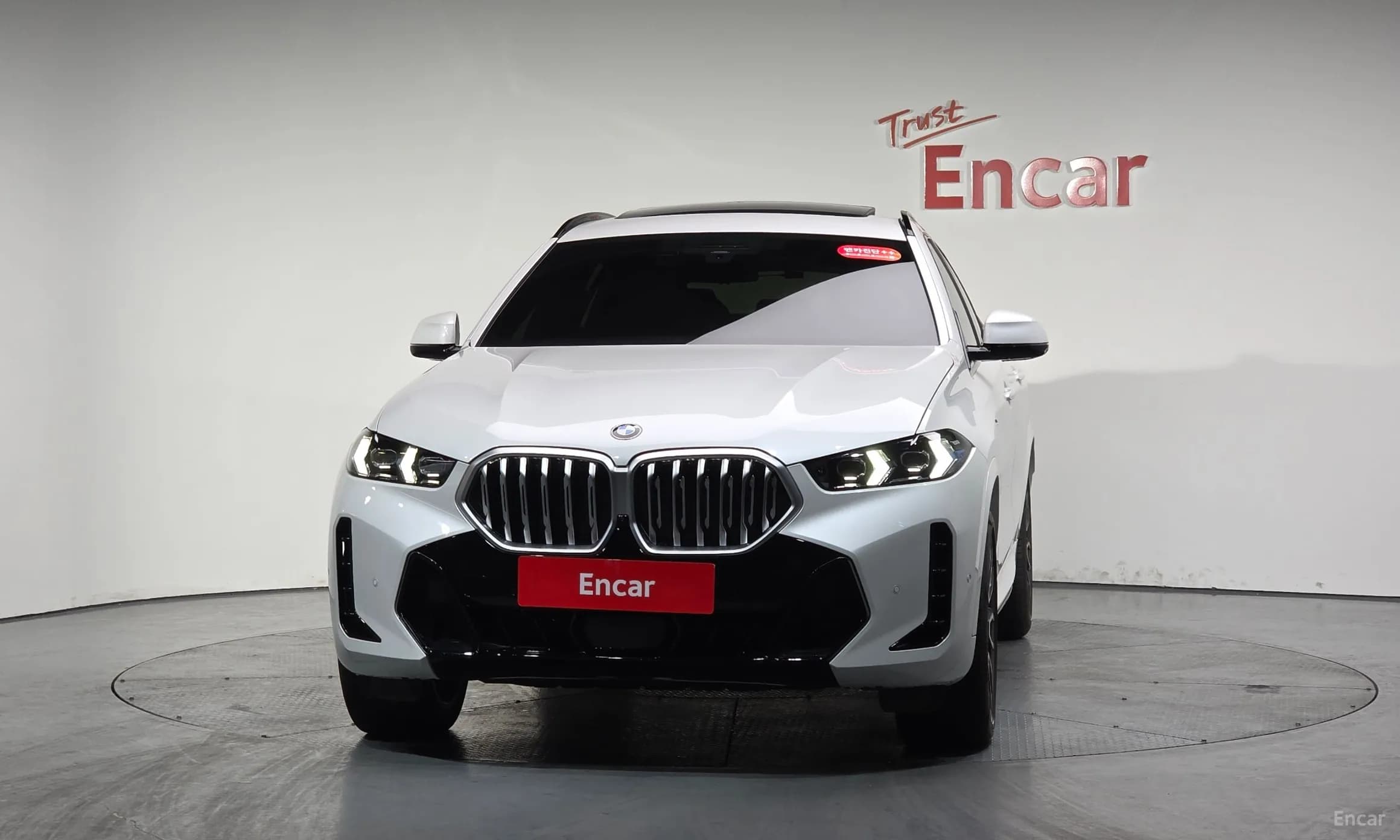 X6 (G06)