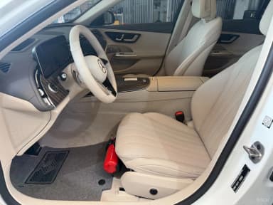 E-Class W214