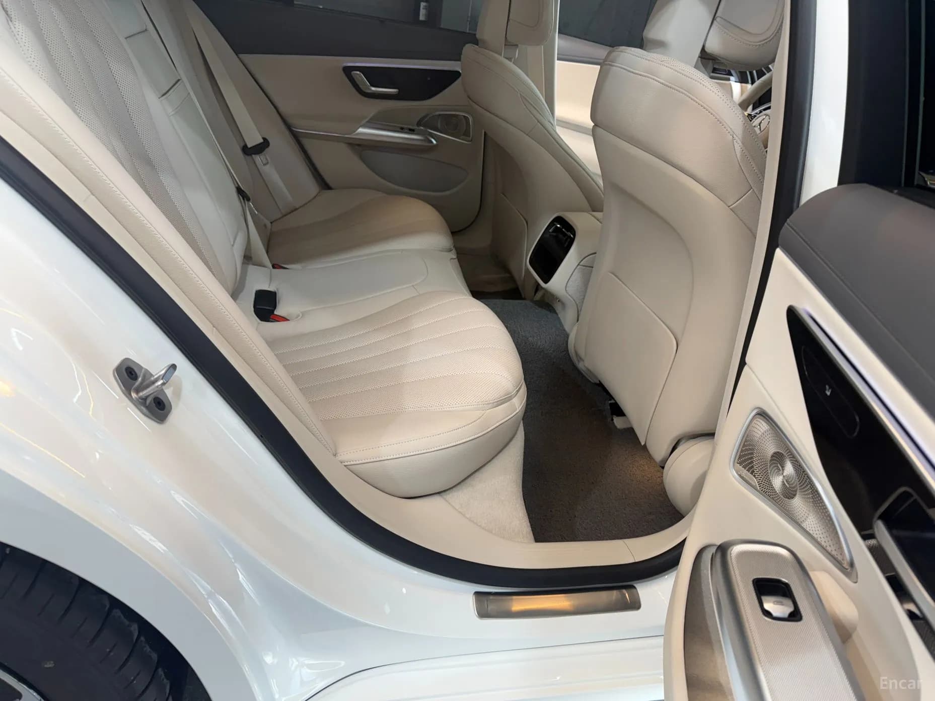 E-Class W214