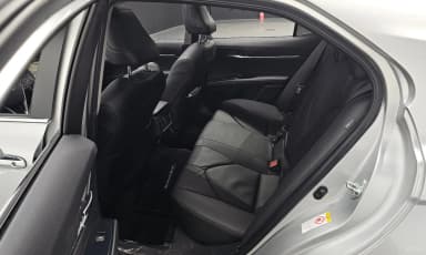 Camry (XV70)