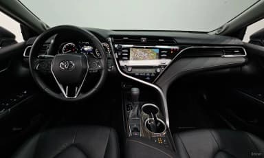 Camry (XV70)