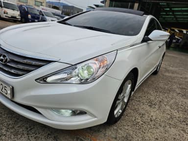 YF Sonata